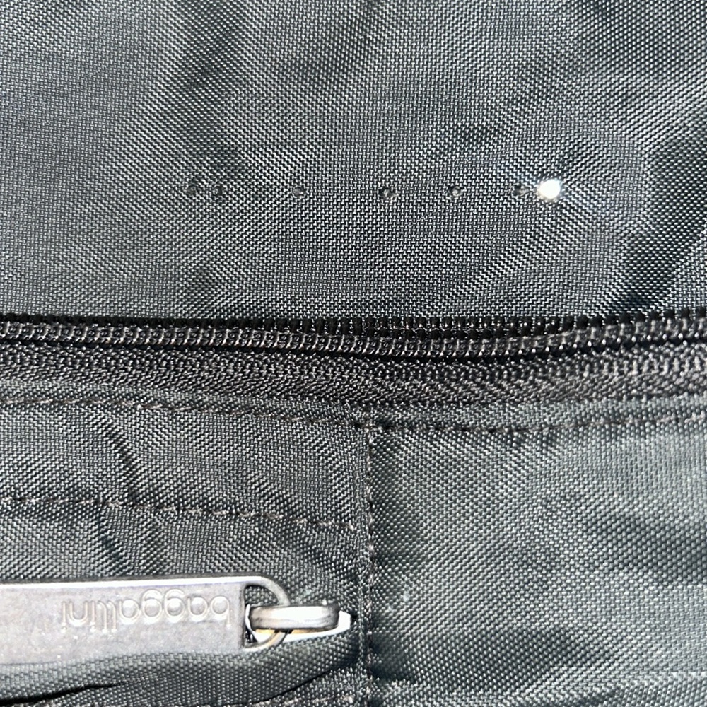 WOT BAGGALLIN hobo purse cross body smoke-free, look at pictures, - Picture 4 of 10